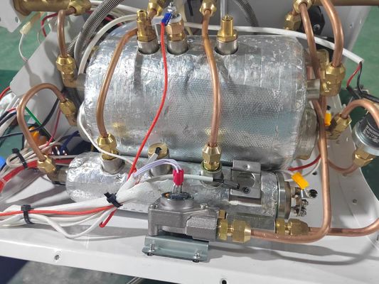 Kommerzieller Doppelboiler Espresso-Maker mit 6,0 L Kapazität und halbautomatischem Design
