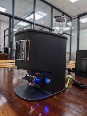 Kaffeemaschine mit 24 V Strom und Edelstahlkörper